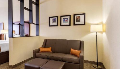 Queen Suite with Two Queen Beds