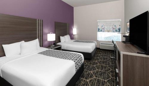 Queen Room with Two Queen Beds - Non-Smoking