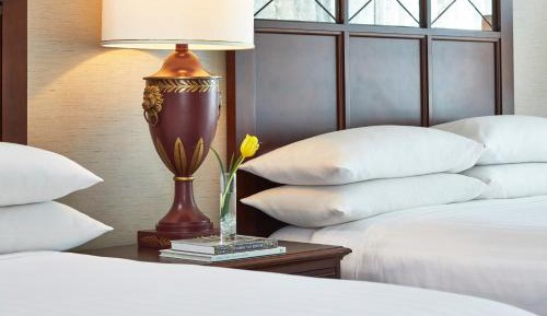 Club Level Queen Room with Two Queen Beds
