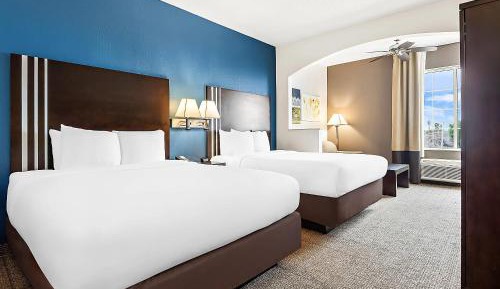 Queen Suite with Two Queen Beds - Non-Smoking