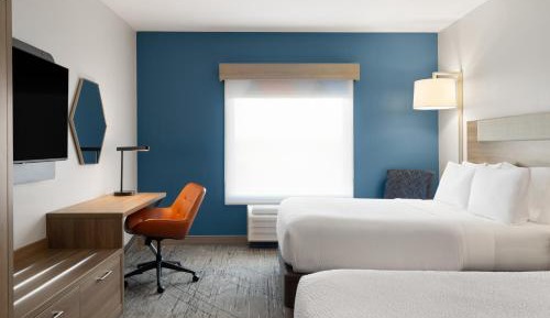 Standard Room with Two Queen Beds
