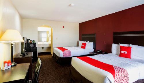 2 Queen Beds Accessible Non-Smoking
