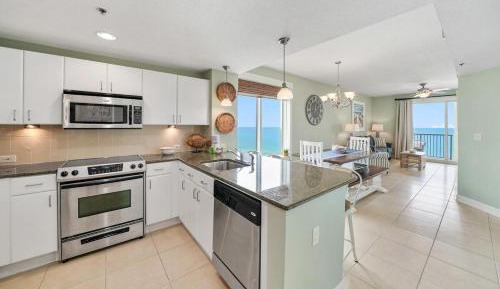 Three-Bedroom Apartment - Oceanfront
