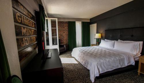 Standard King Room with Balcony