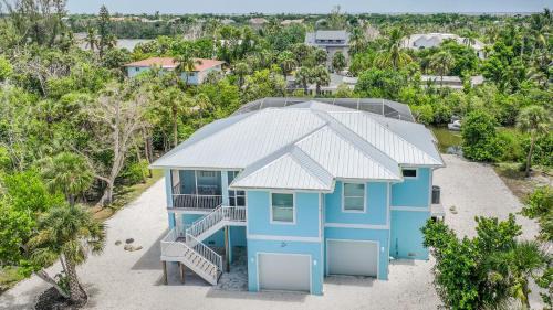 Three-Bedroom Holiday Home 