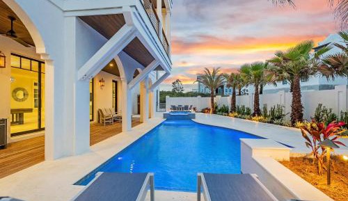 One-Bedroom Holiday Home