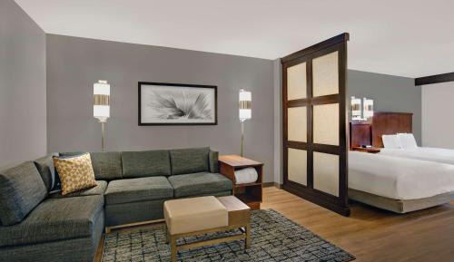 Queen Room with Two Queen Beds, Sofa Bed and Accessible Tub