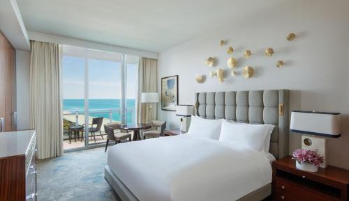 Ocean View Room with 1 King Bed