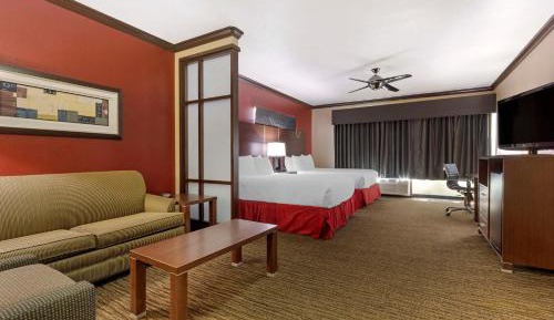 Queen Suite with Two Queen Beds and Sofa Bed