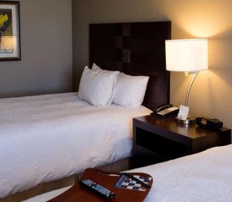 Room with Two Queen Beds - Non-Smoking