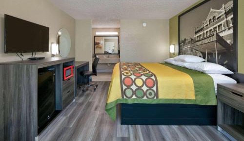 King Room - Mobility Access/Smoking