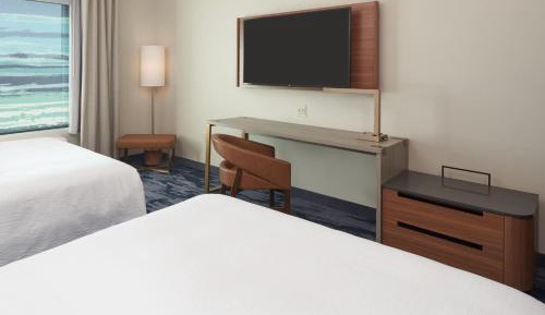 Queen Room with Two Queen Beds - Hearing Accessible
