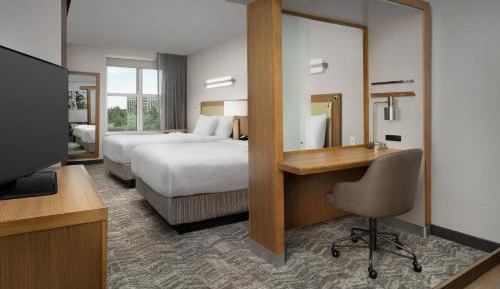 Studio with Two Queen Beds, Roll-In Shower and Trundle Sofa - Mobility Access/Hearing Accessible
