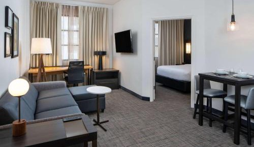 One Bedroom Suite Queen