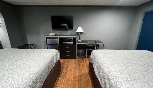 Double Room with Two Double Beds - Non-Smoking