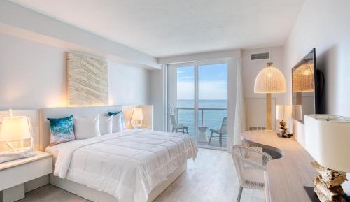Ocean Front Room 1 King Bed
