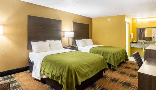 Queen Room with Two Queen Beds - Non-Smoking