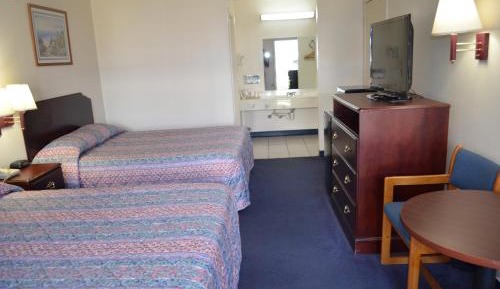Queen Room with Two Queen Beds - Non-Smoking
