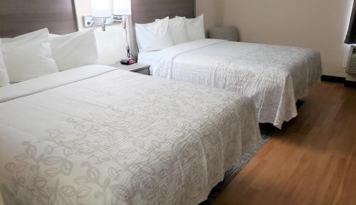  Superior Room with Two Queen Beds Non-Smoking