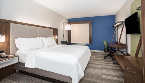 Standard King Room with Extra Space