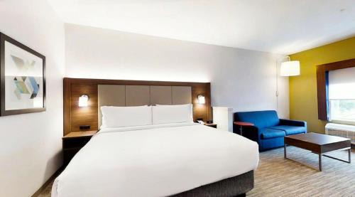 King Suite with Sofa Bed