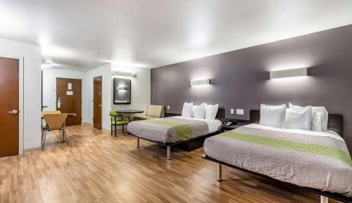 2 Full Beds | Non-Smoking, Kitchen