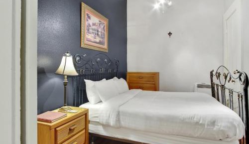 Double Queen Room