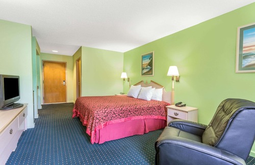 Callaway Hotel | Days Inn by Wyndham Panama City/Callaway