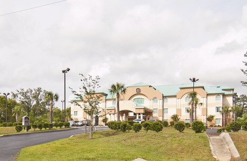 Pine Forest Hotel | Best Western Plus Blue Angel Inn
