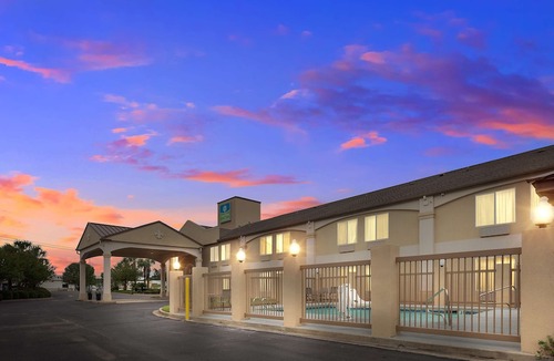 Alexandria Hotel | SureStay Hotel by Best Western Alexandria Airport