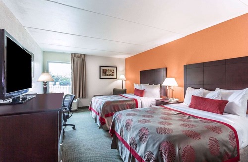 Luling Hotel | Ramada by Wyndham Luling