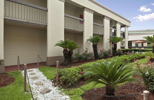 Harvey Hotel | Travelodge by Wyndham New Orleans West Harvey Hotel