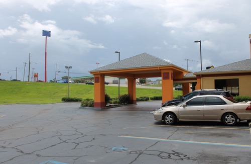 Vicksburg Hotel | Howard Johnson by Wyndham Vicksburg