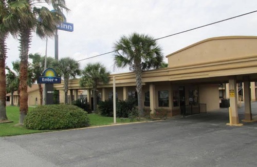 Lake Charles Hotel | Days Inn by Wyndham Lake Charles