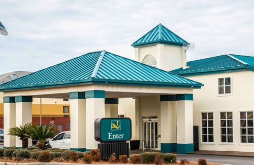 Chipley Hotel | Quality Inn Chipley I-10 at Exit 120