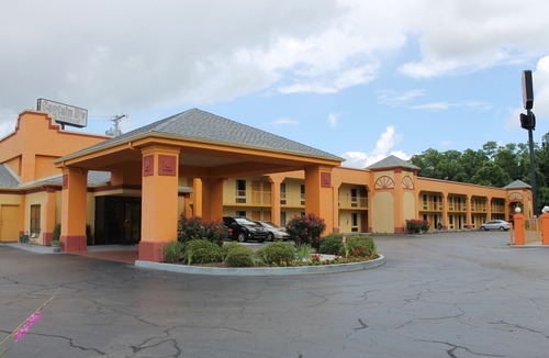 Vicksburg Hotel | Howard Johnson by Wyndham Vicksburg