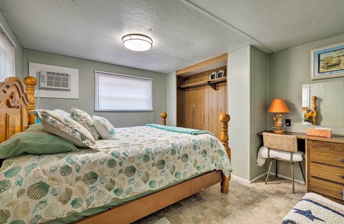 Steinhatchee Cottage | Cabin w/Fire Pit, Walk to Steinhatchee River!