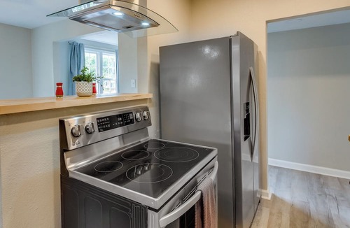 New Warrington Cottage | Pet-friendly Pensacola House Rental: 3 Mi to Beach