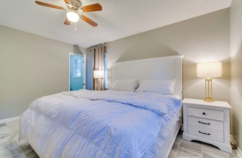 Reservoir Cottage | Lovely Little Rock Home w/Fire Pit & Yard!