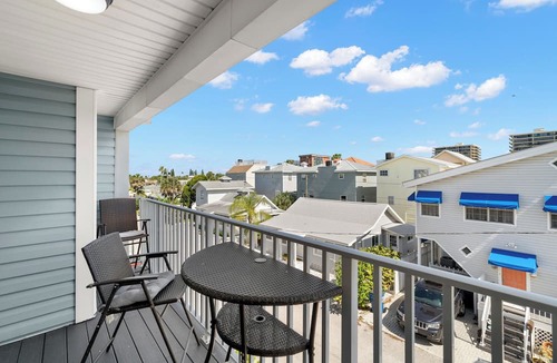 Sunset Beach Cottage | Sunset Beach House by Distinctive Beach Rentals