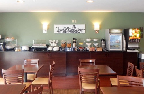 Evergreen Hotel | Sleep Inn & Suites Evergreen I-65