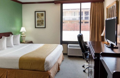 Shreveport Hotel | Quality Inn Shreveport Airport