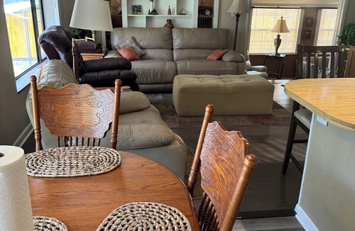 Indian Harbor Estates House | Waterfront Canal Cottage 2 bedroom /2 bath with 25 ft dock