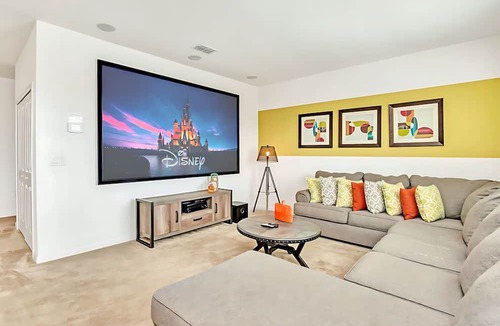 Kissimmee Cottage | Family Home With Pool, BBQ & Cinema Near Disney