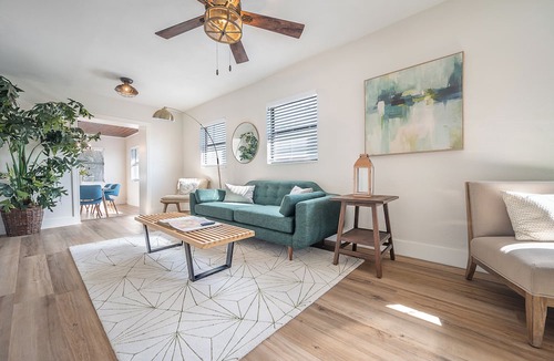 Tampa Heights Cottage | 701 W Indiana Ave