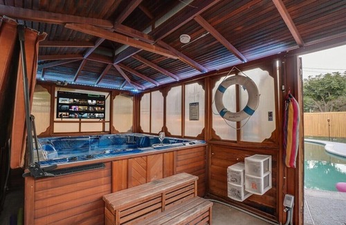 Irving Cottage | 4BR 2B Home With Pool, Hot Tub, Fire Pit