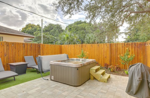 Stuart Cottage | Walk to Parks, Eats & Bars: Stuart Home w/Patio