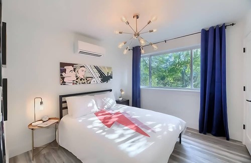 East Cesar Chavez Cottage | Stylish 3BR East Side Retreat w Patio & BBQ