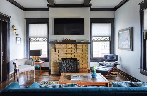 Five Points South Apartment | Apt1 Charles - Step-free Accessible Dog-friendly