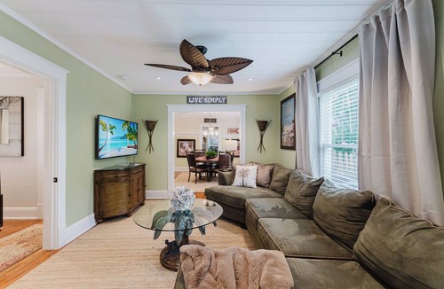 Grandview Heights House | Bahama Breeze Bungalow